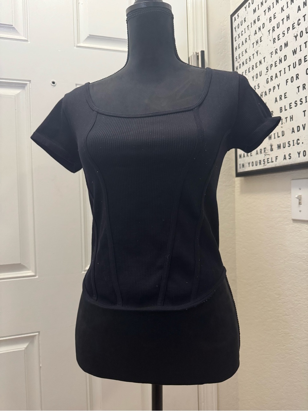 Women's Black Square-Neck Ribbed Short Sleeve Top 0204